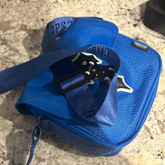 Trapstar bag - Picture 2 of 2